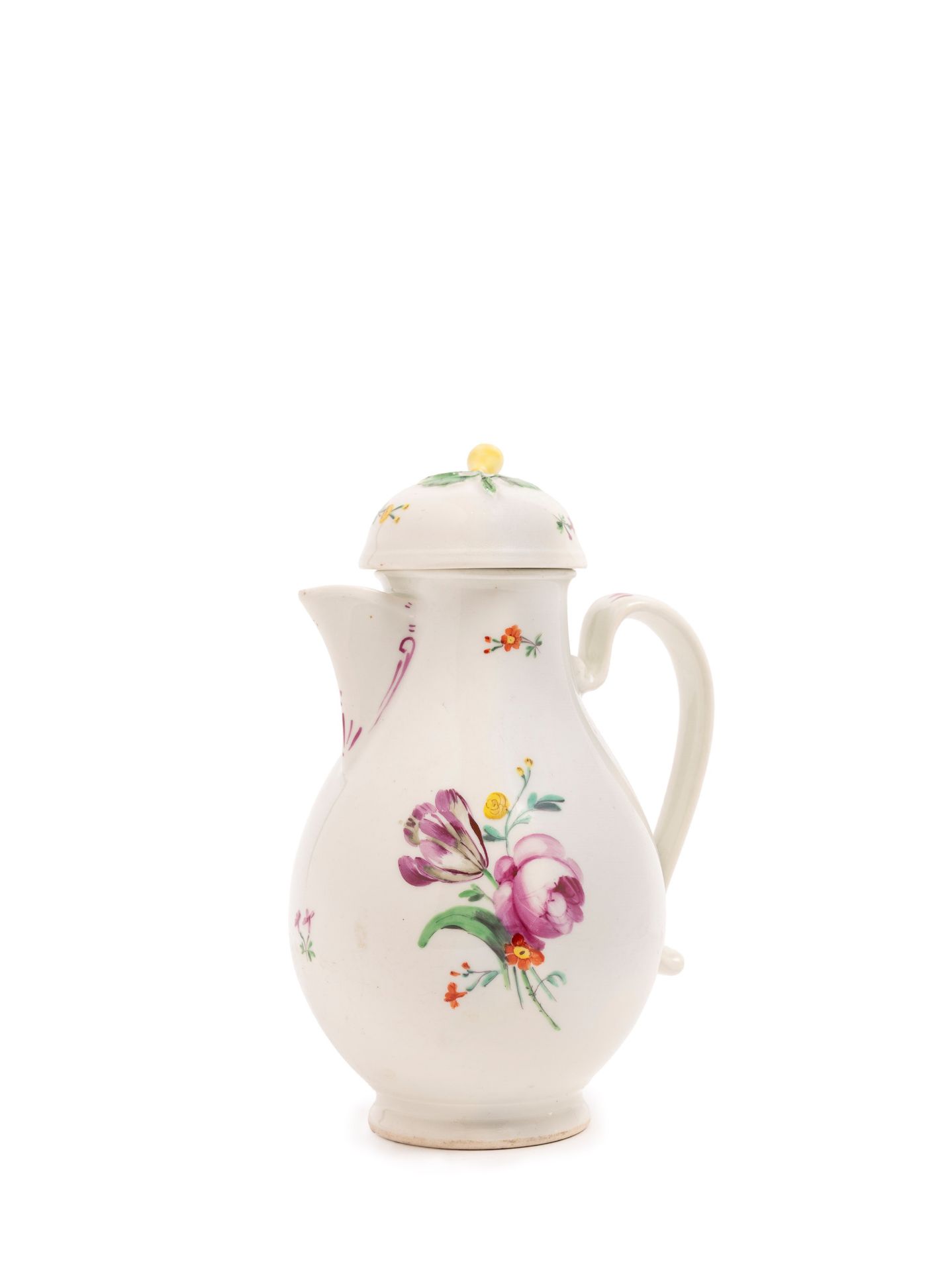 A PORCELAIN COFFEE POT, 18th / 19th century