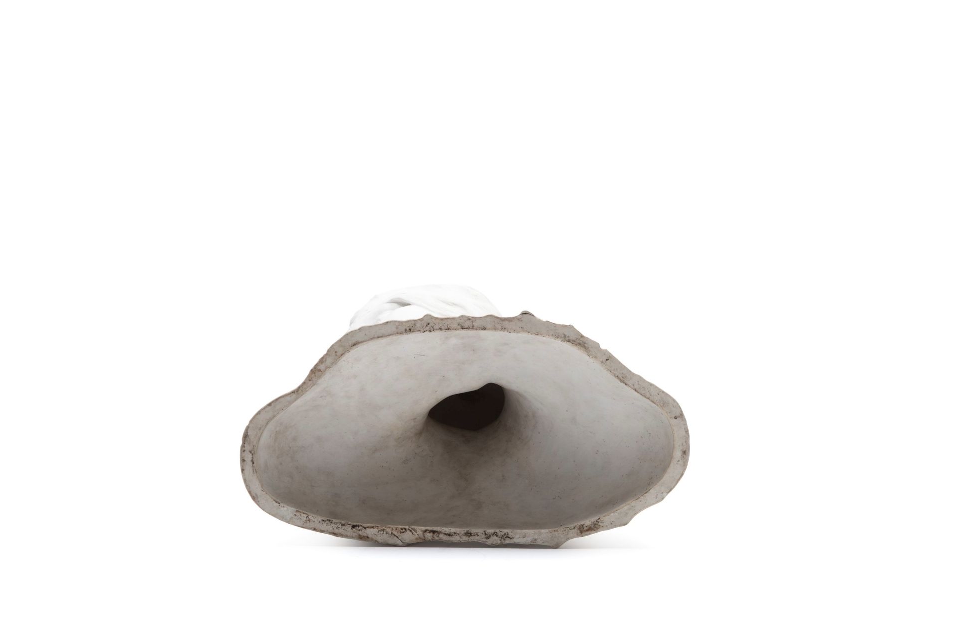 BISCUIT SCULPTURE DEPICTING THE BUST OF A YOUNG GIRL, France, early 20th century - Bild 3 aus 3