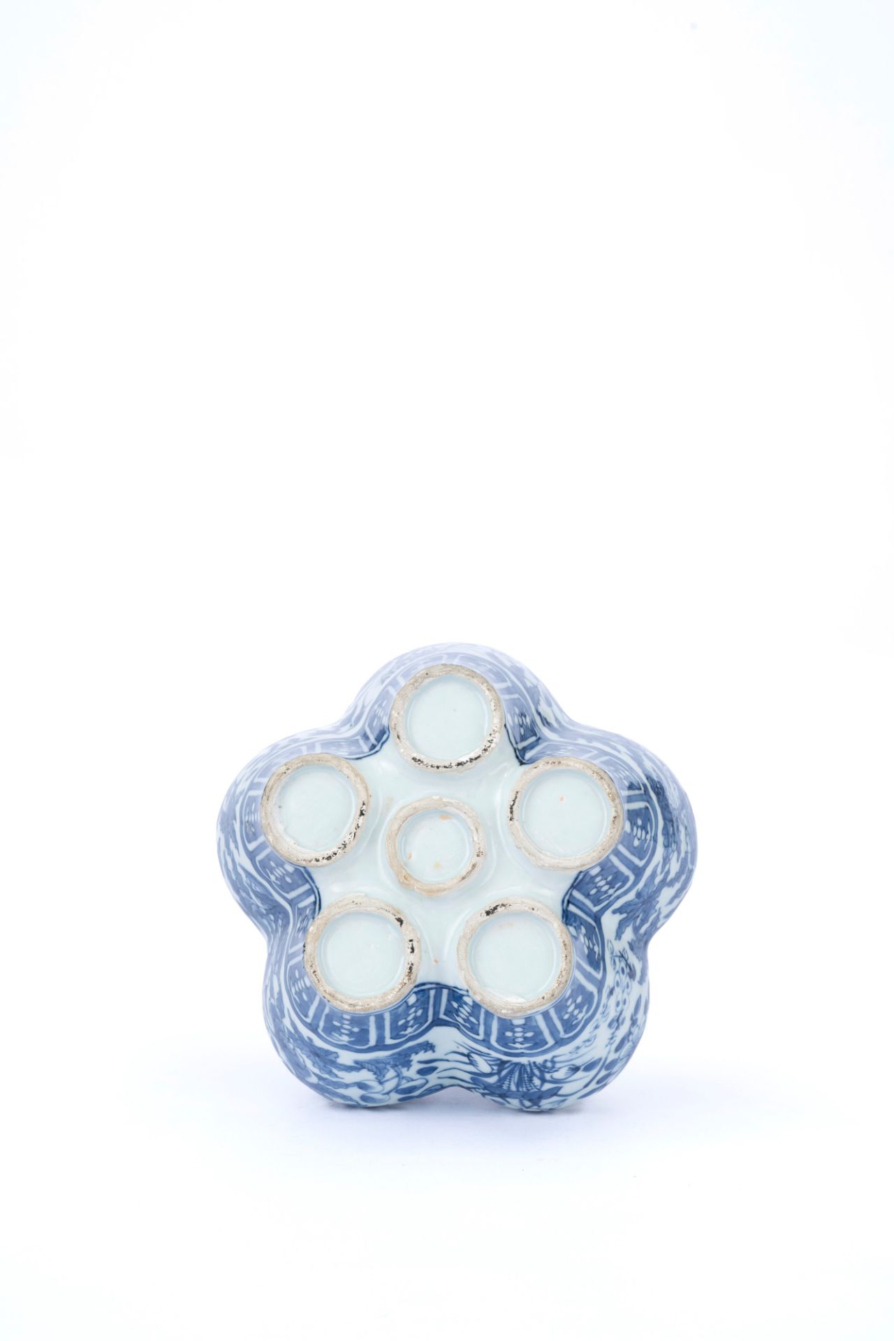 A BLUE AND WHITE PORCELAIN TULIP VASE, China, Qing Dynasty, late 19th century - Bild 3 aus 4