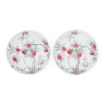 PAIR OF FAMILLE ROSE PORCELAIN PLATES, China, 20th century