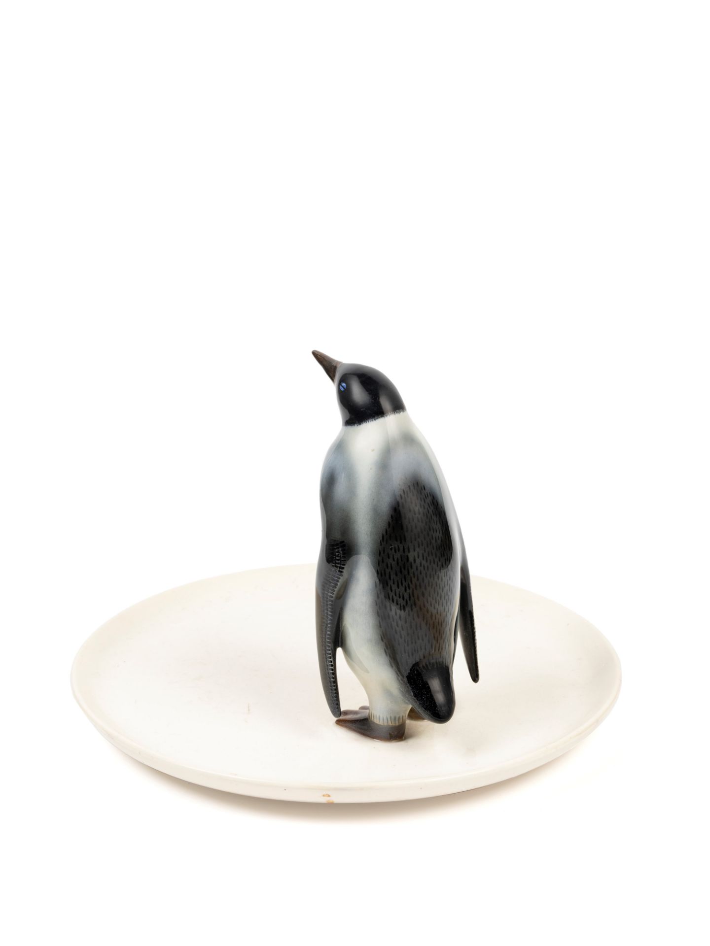 POLYCHROME EARTHENWARE CENTERPIECE WITH PENGUIN, Turin, 1935 - Bild 2 aus 3