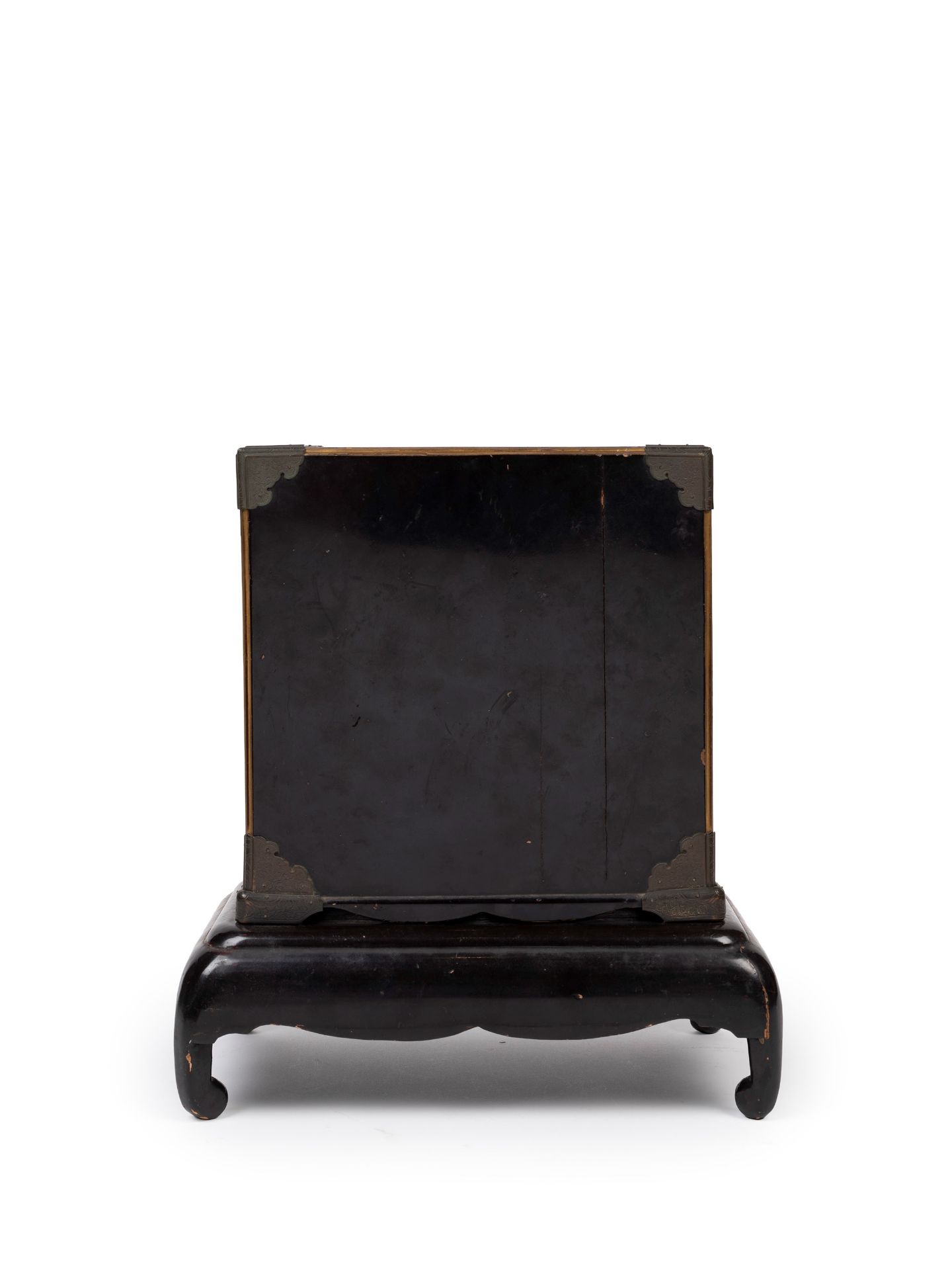 KODANSÅŒ IN BLACK AND GOLD LACQUER, Japan, Meiji period (1868-1912) - Bild 3 aus 3