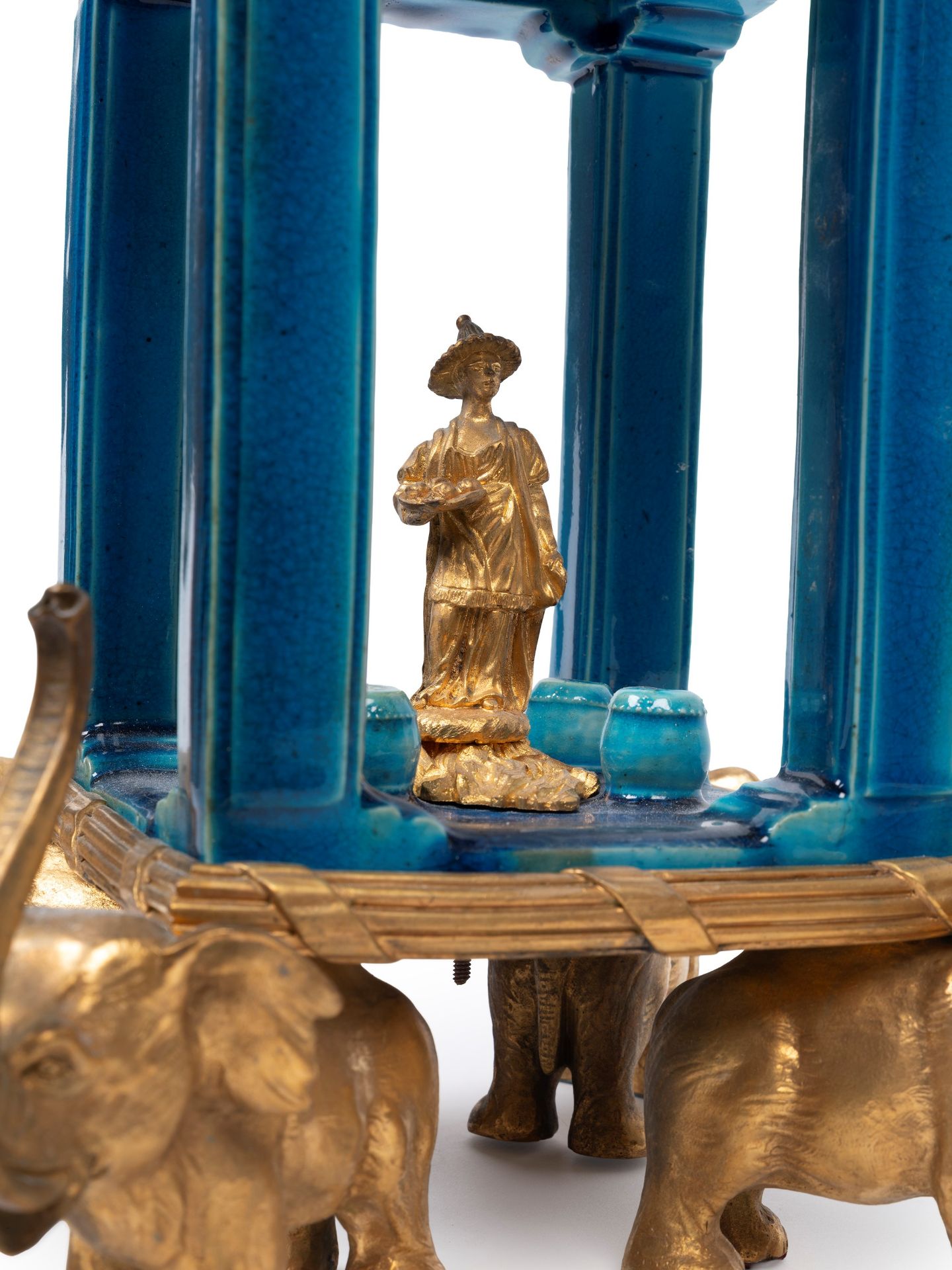 A ORMOLU MOUNTED TURQUOISE PORCELAIN TEMPLE, China, 18th century - Bild 3 aus 3