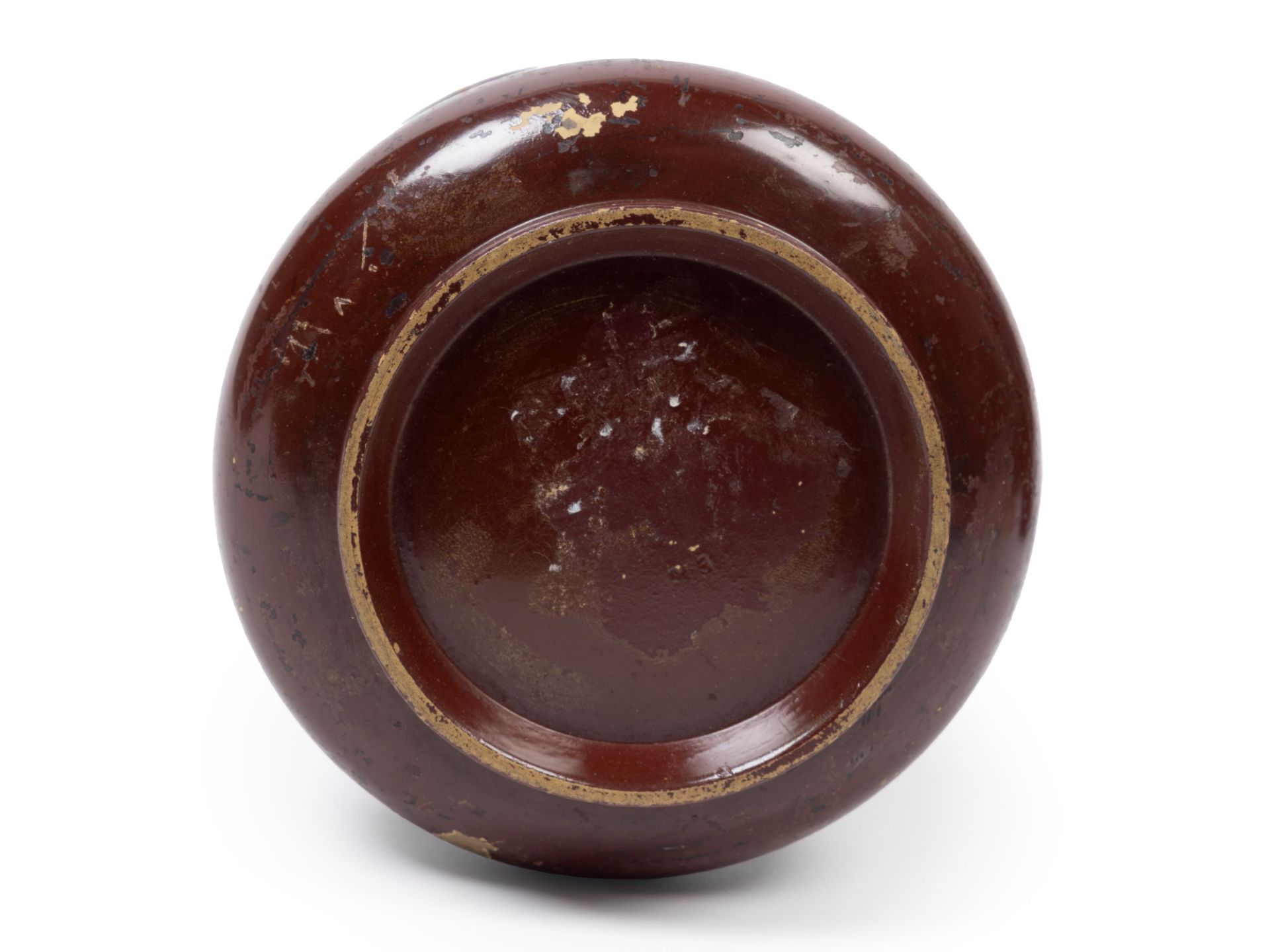 PAIR OF LACQUERED AND PAINTED METAL VASES, 19th / 20th century - Bild 3 aus 3