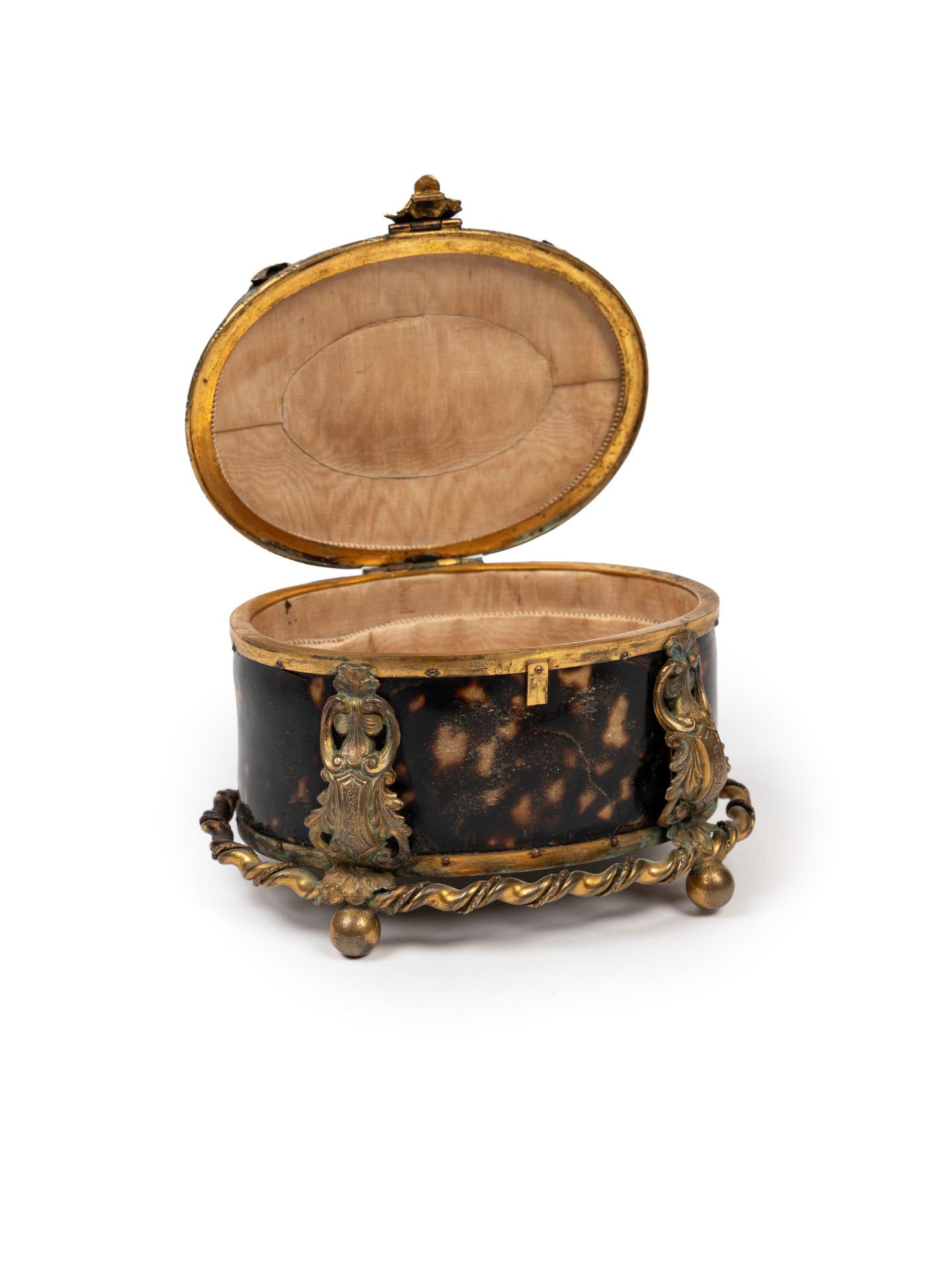 CASKET IN TORTOISESHELL AND GILT BRONZE, 19th century - Bild 2 aus 4