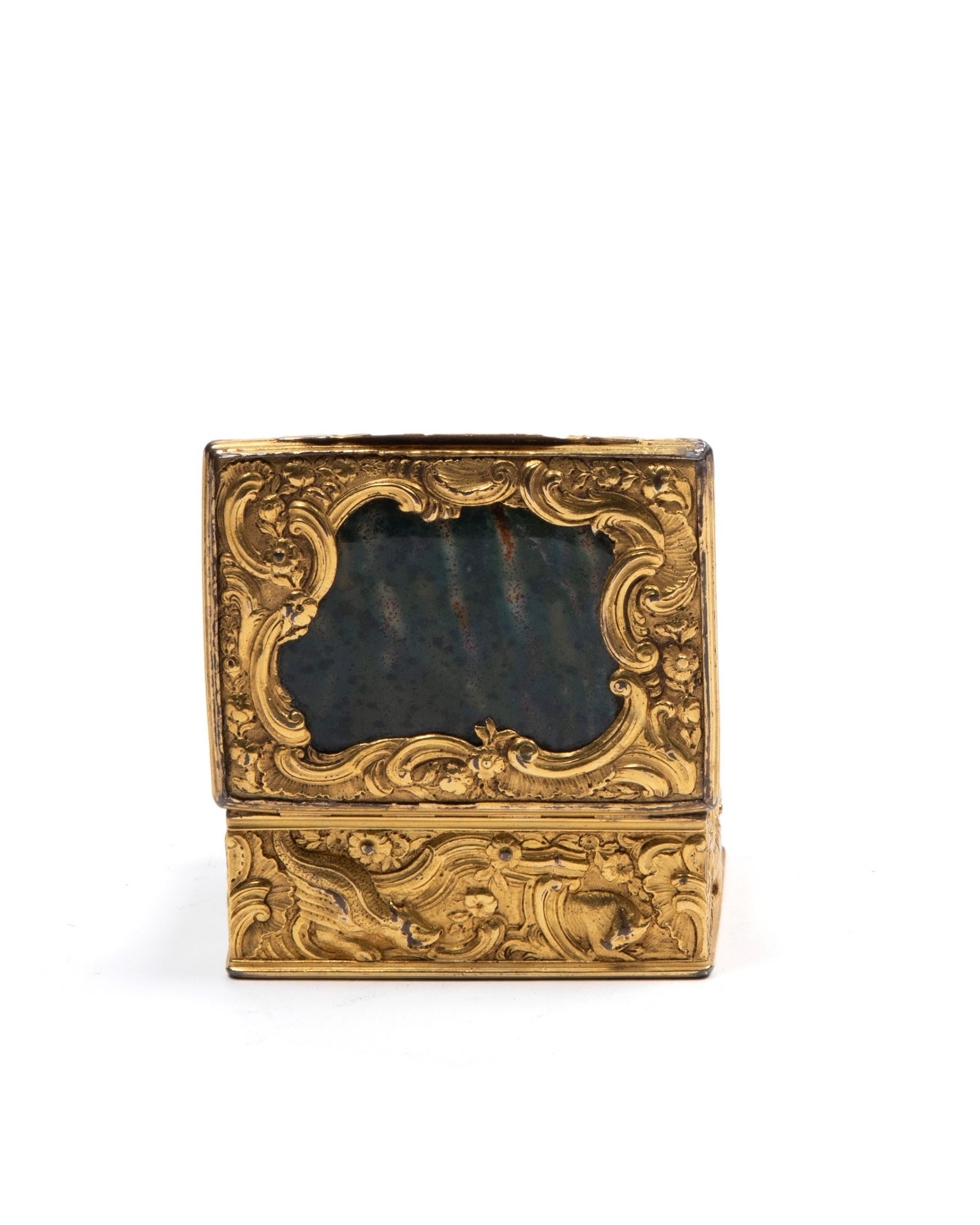 GILT COPPER SNUFFBOX, 18th century - Bild 3 aus 4