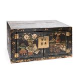 SMALL LACQUERED AND PAINTED WOODEN CABINET, China, early 20th century