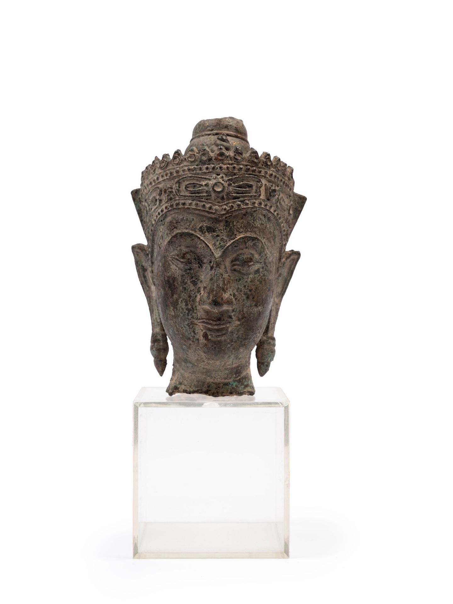 A BRONZE HEAD OF BUDDHA SHAKYAMUNI, Thailand, 17th / 18th century