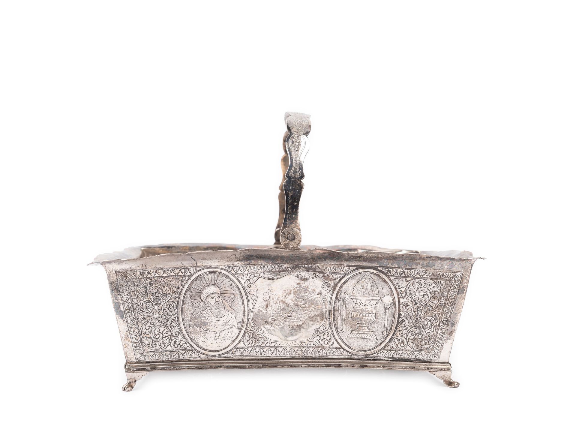 A SILVER CENTERPIECE, India, 19th century - Bild 2 aus 3