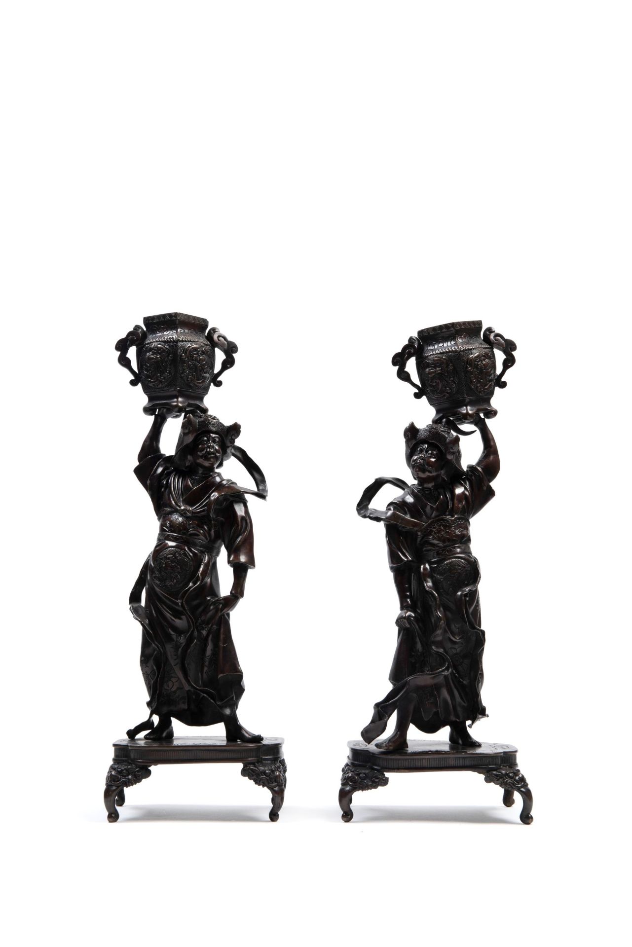 Pair of bronze sculptures with dark patina depicting male figures, Japan, Meiji period (1868-1912)