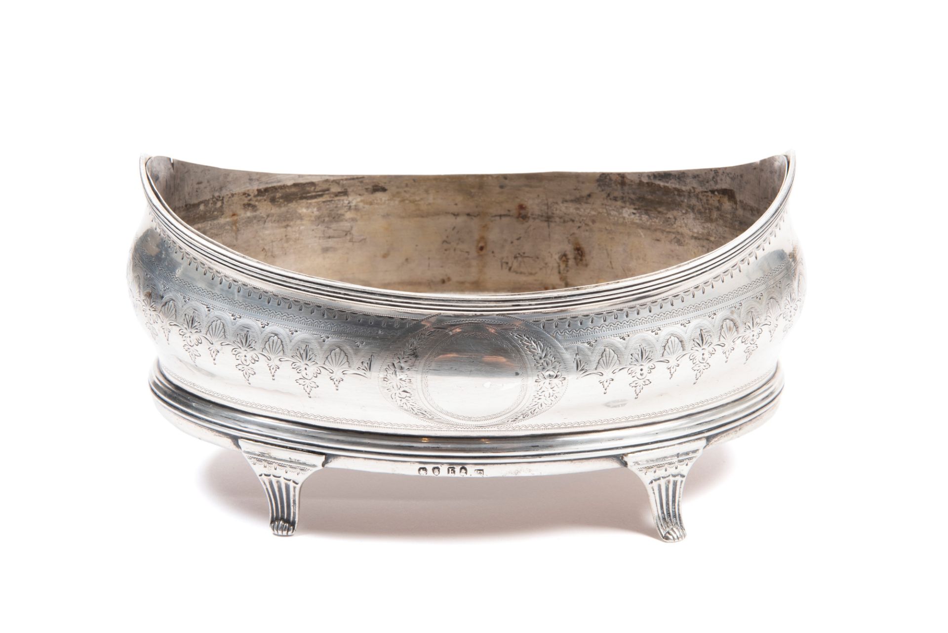 GEORGE III OVAL SILVER CENTERPIECE, London, 1800/1801 - Bild 3 aus 3