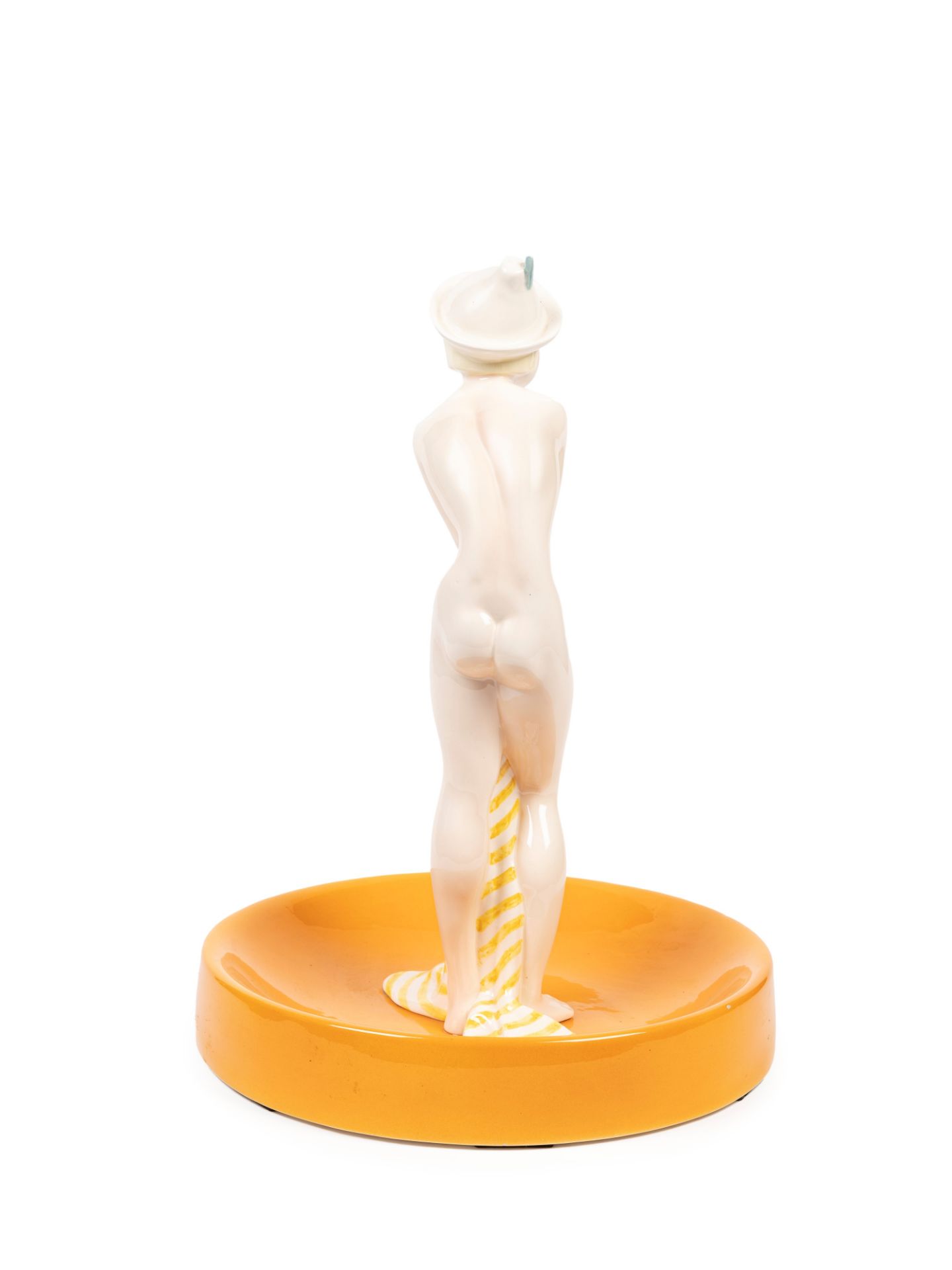 POLYCHROME EARTHENWARE SCULPTURE DEPICTING LITTLE VIOLET GIRL (â€œMAMMOLINAâ€), Turin, c. 1930 - Bild 2 aus 3