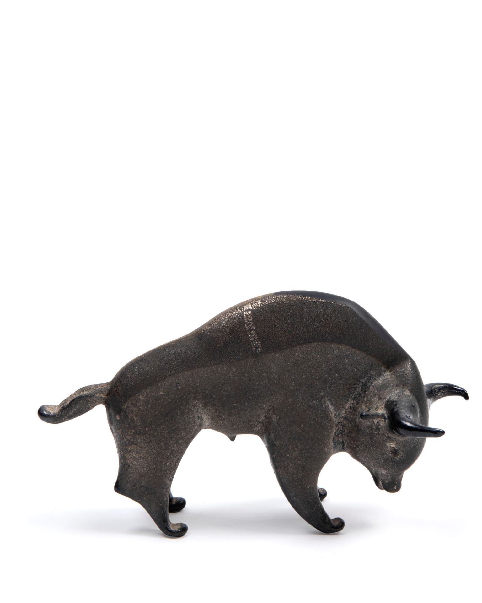 GLASS SCULPTURE DEPICTING A BISON,