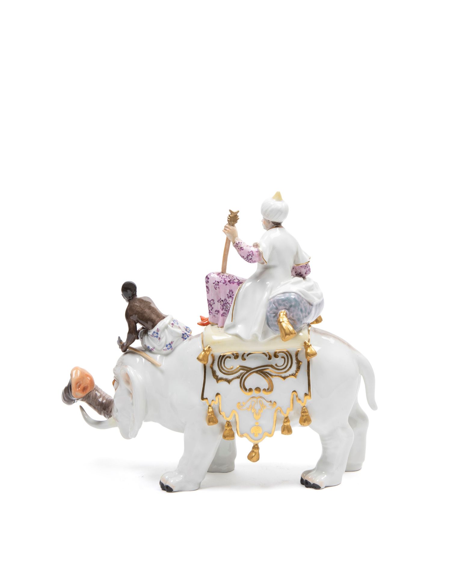 POLYCHROME PORCELAIN SCULPTURE DEPICTING A SULTAN WITH ATTENDANT ON AN ELEPHANT, Germany, 20th centu - Bild 2 aus 3