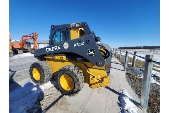 2018 John Deere 330G Skid Steer 'Ride & Drive' - Image 16 of 27