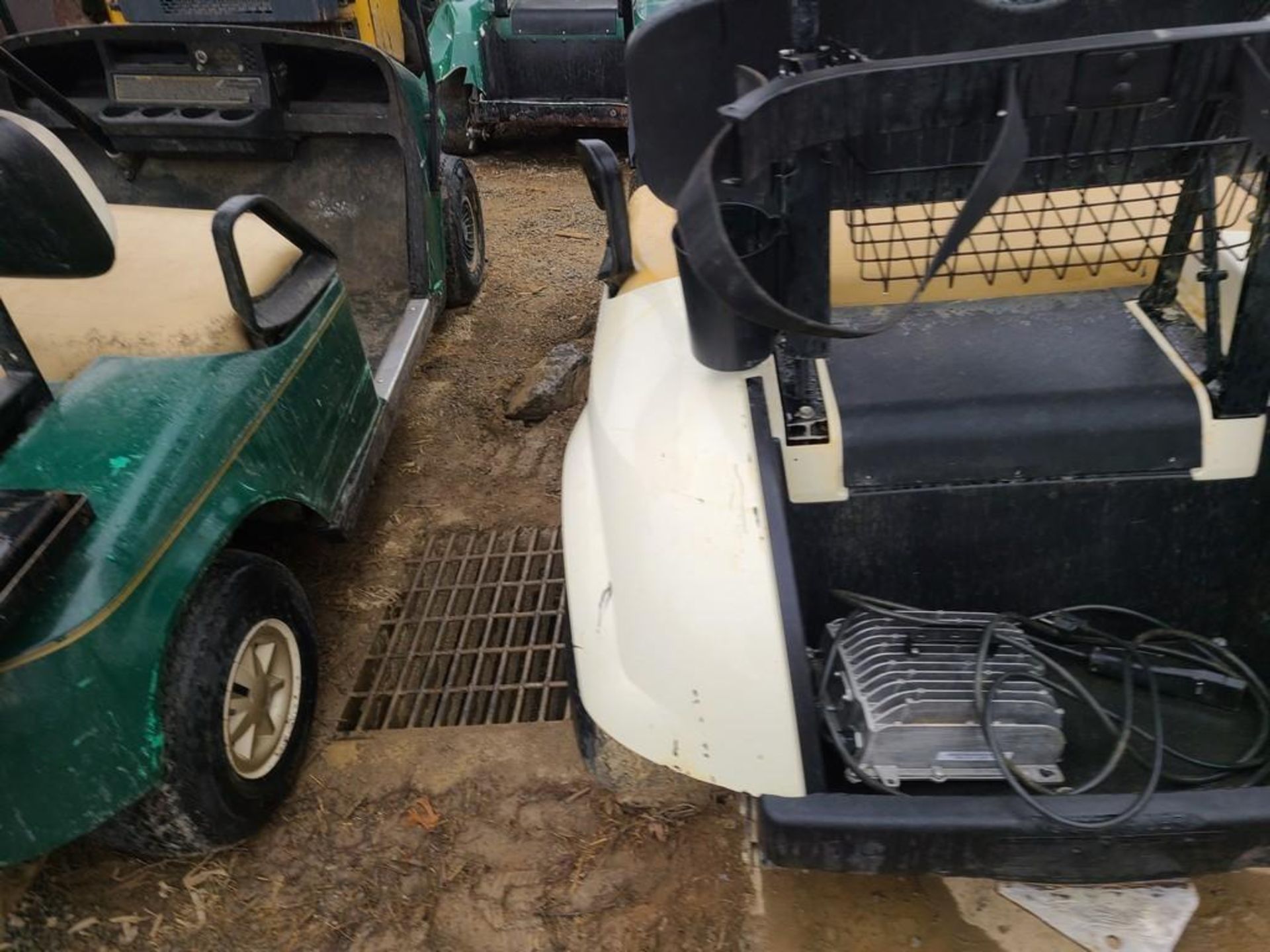 2015 EZ-Go Golf Cart 'AS-IS, THIS UNIT HAS PROBLEMS, All of its problems may or may not be disclosed - Image 8 of 27