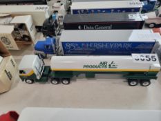 Winross Truck With Tank Trailer