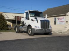 2022 Peterbilt 579 Day Cab Road Tractor
