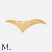 TIFFANY & Co, A Seagull Brooch in 18k yellow gold, designed as a bird in flight. Signed Tiffany &