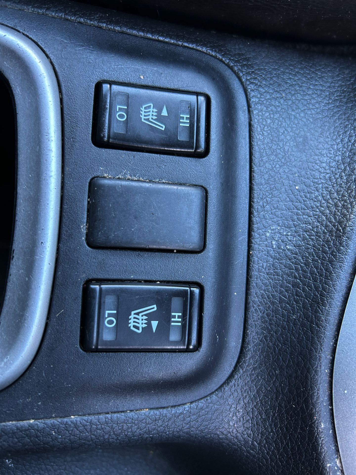 (ON SALE) NISSAN NAVARA 2.3 DCI 190 4WD TEKNA CREW CAB PICK UP (68 REG) AUTO S/S 12 x SERVICE STAMP - Image 18 of 18