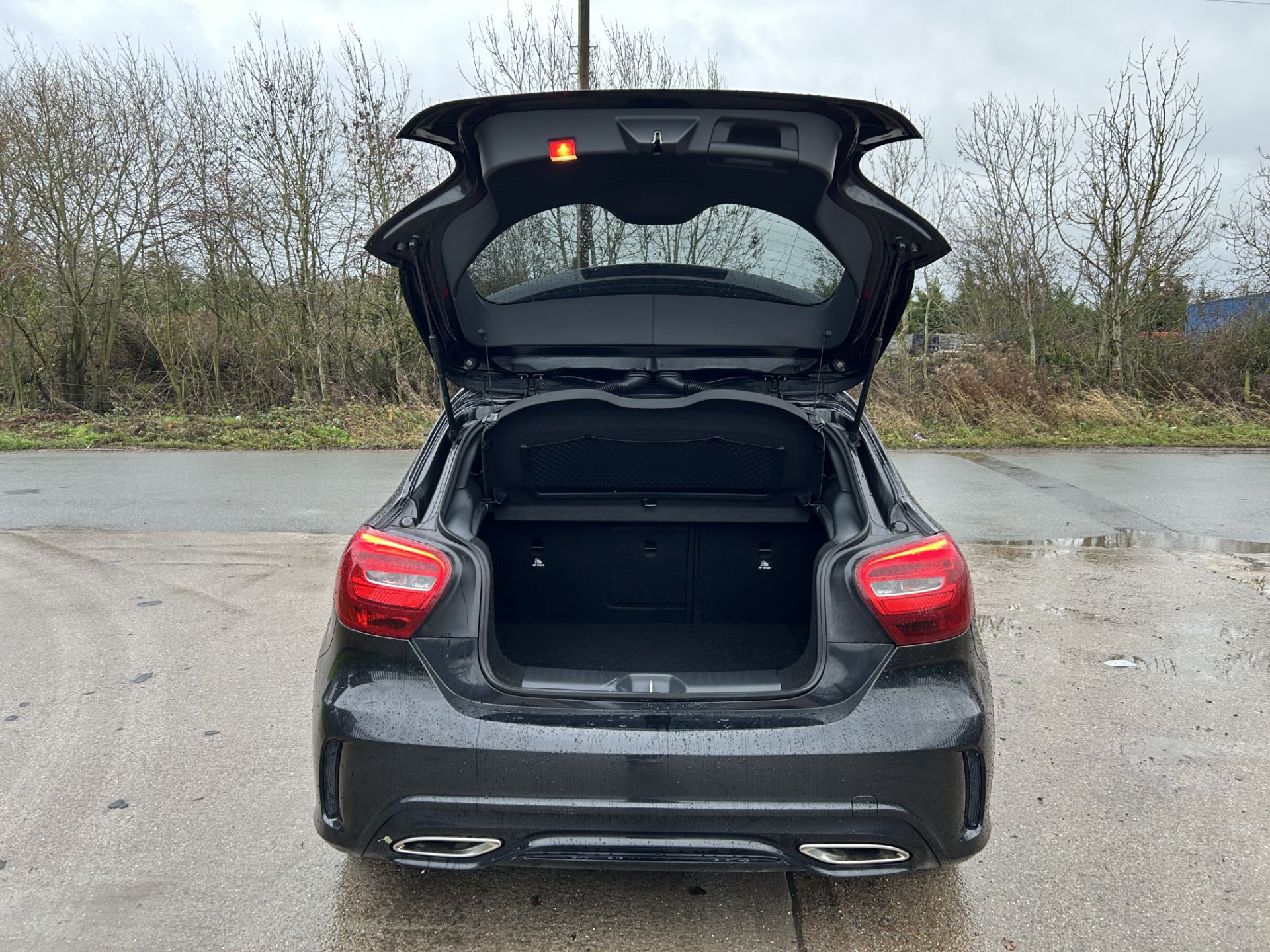 MERCEDES A-CLASS A200 D 2.1 AMG LINE 7G-DCT AUTOMATIC * (66 REG) EURO 6 ULEZ COMPLIANT !!! - Image 10 of 22