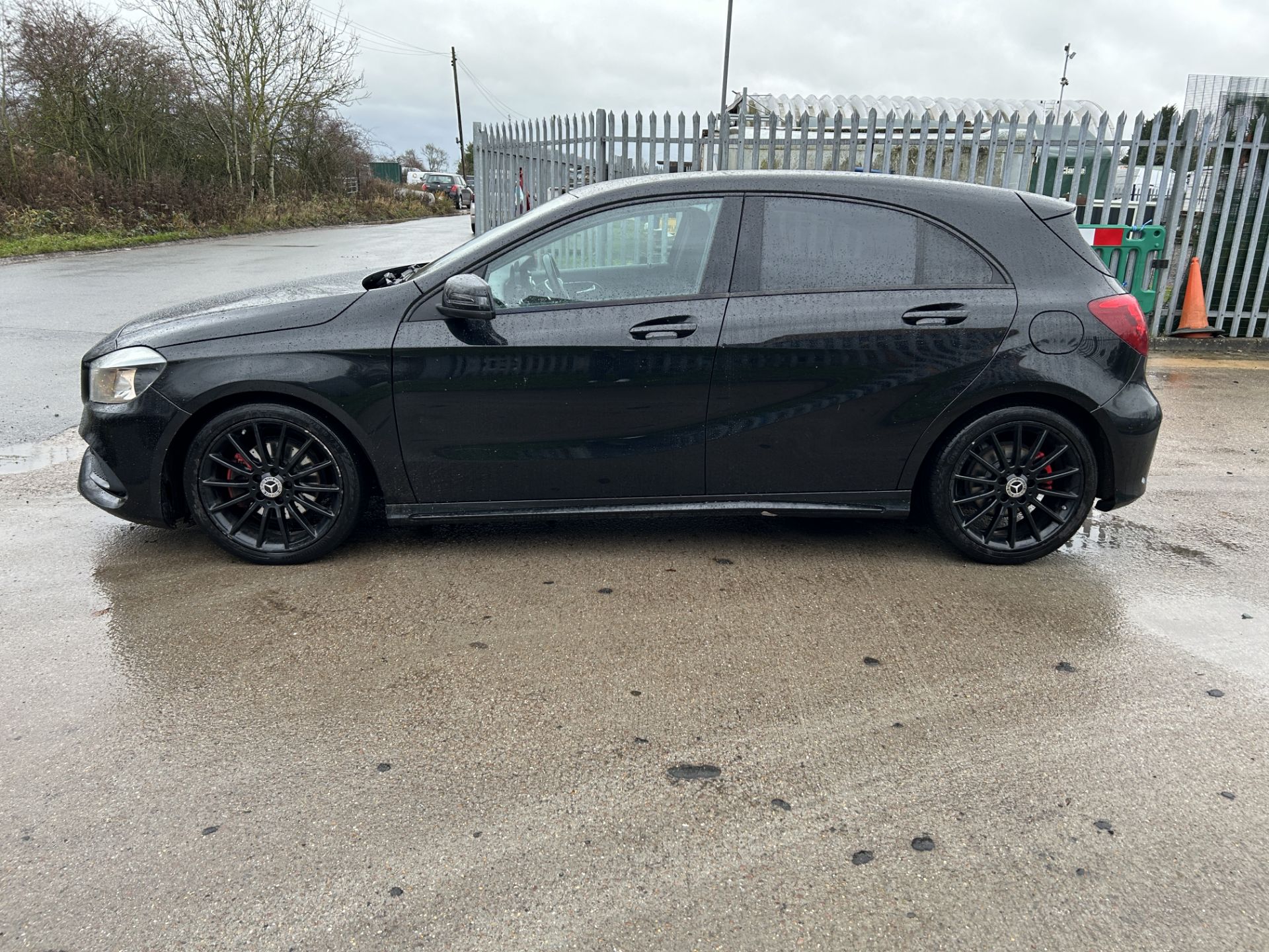 MERCEDES A-CLASS A200 D 2.1 AMG LINE 7G-DCT AUTOMATIC * (66 REG) EURO 6 ULEZ COMPLIANT !!! - Image 3 of 22