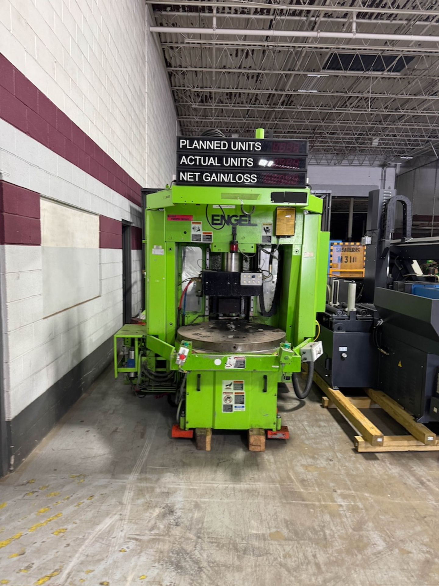 Engel Edge Engel IN 200H/55 55 Ton Vertical Injection Molding Press, 2.7 oz. Shot ...