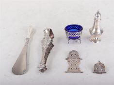 Salt cellar silver (blue glass container damaged) marked with sword 25 grams, Shaker silver 42 grams