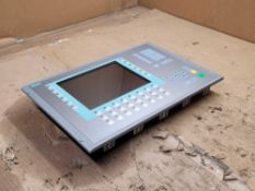 SIEMENS 6AV6 643-0DD01-1AX1 OPERATOR INTERFACE MP2