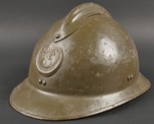 Casque Adrian 1926 troupes d Afrique. Modele 1926, peinture kaki a 80%, attribut modele 1937 des