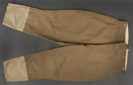 Pantalon culotte 1922 troupes coloniales. En drap peigne kaki, braguette se fermant par quatre