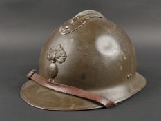 Casque Adrian 1926 infanterie. Modele 1926, peinture kaki a 80%, attribut modele 1915 de l