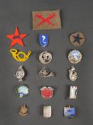 Lot d insignes divers. Comprenant un insigne du secteur de defense de Nice de fabrication Drago