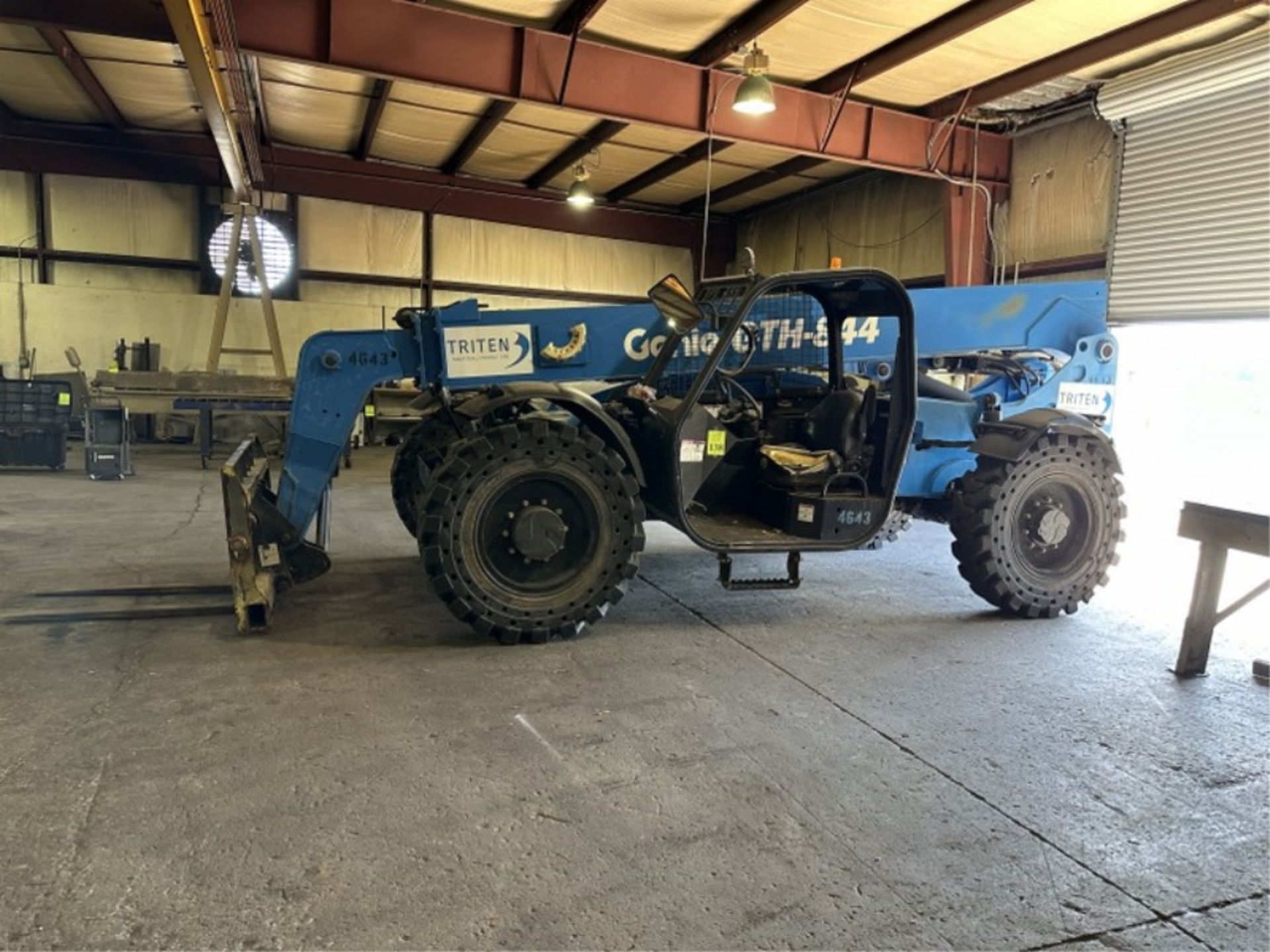 GENIE GTH-844 TELEHANDLER