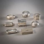 Konvolut von acht Döschen, Taschenuhren-Hülle, Streichholzetuis