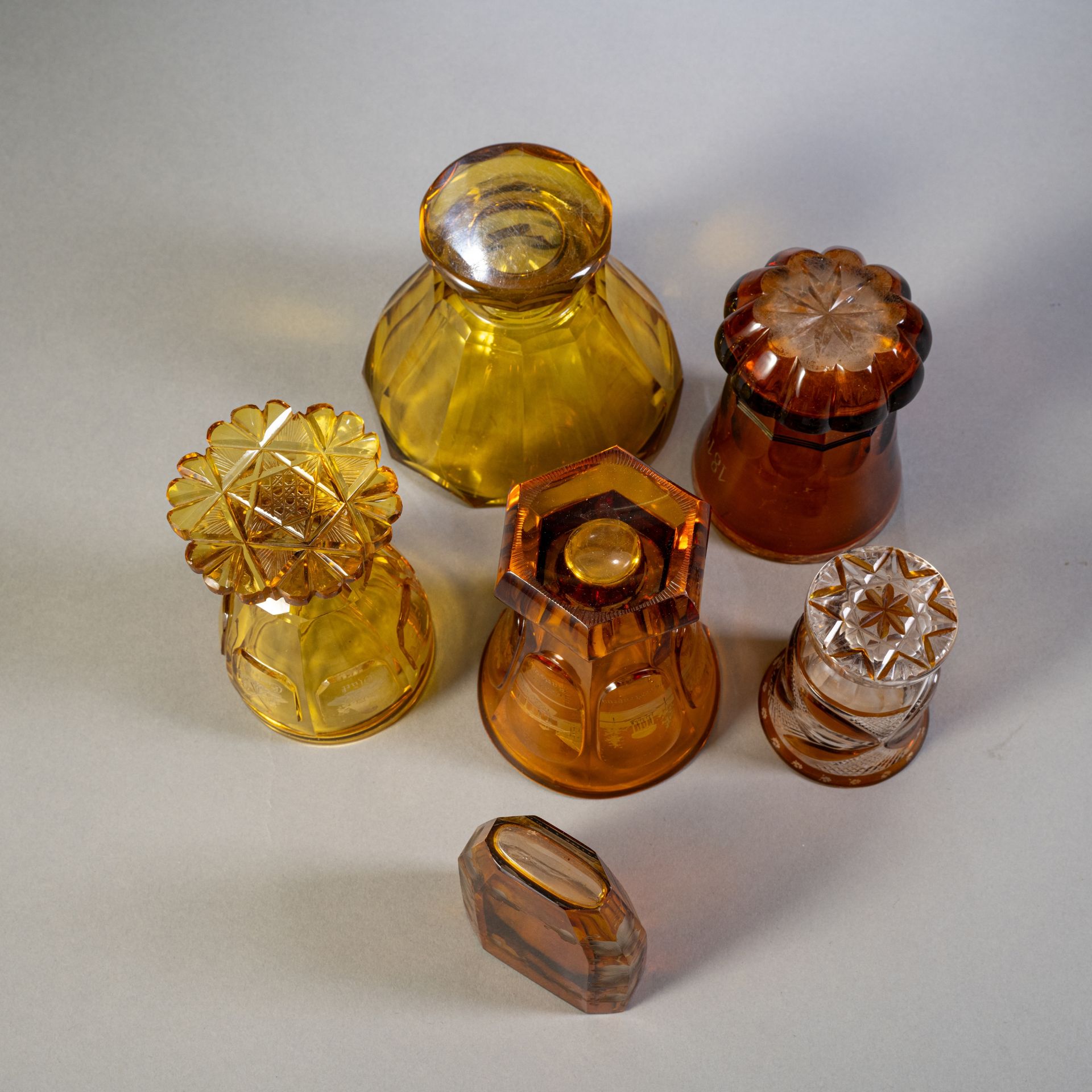 Fünf Badegläser und Aufsatzschale - Bild 4 aus 4