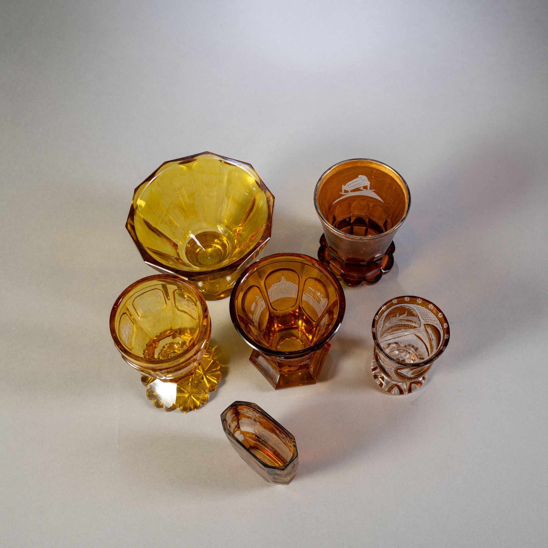 Fünf Badegläser und Aufsatzschale - Bild 3 aus 4