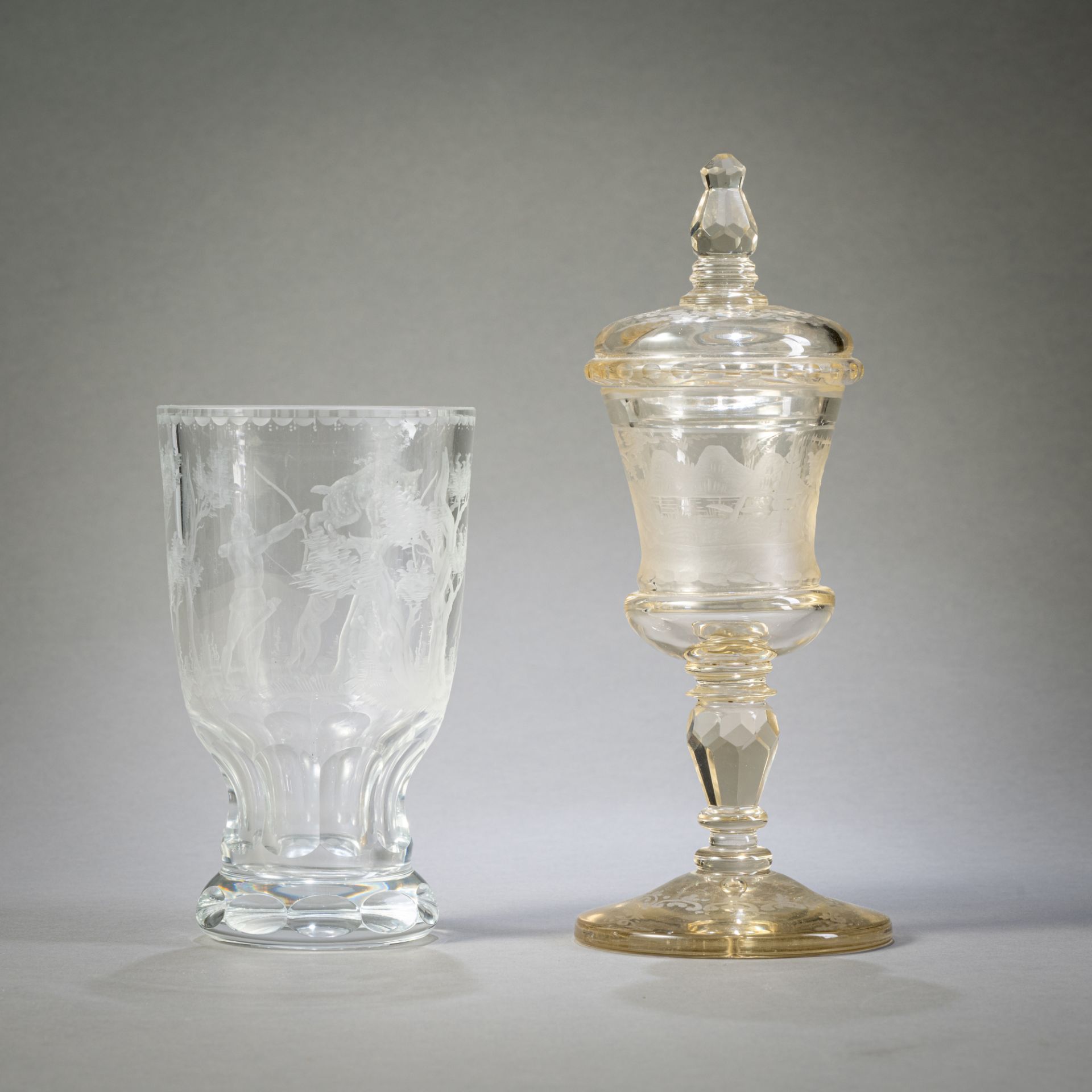 Deckelpokal und Becher mit Jagdszenen - Bild 2 aus 4