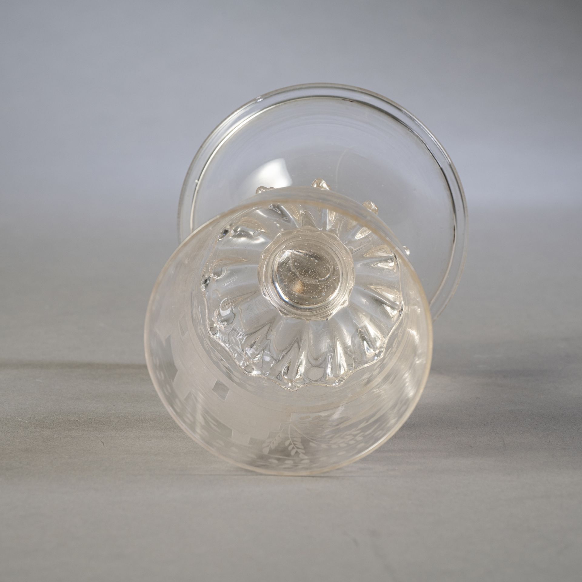 Pokal mit Architektur und Vögeln - Bild 4 aus 4