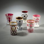 Sechs Gläser mit Überfangdekor und Emaillebemalung