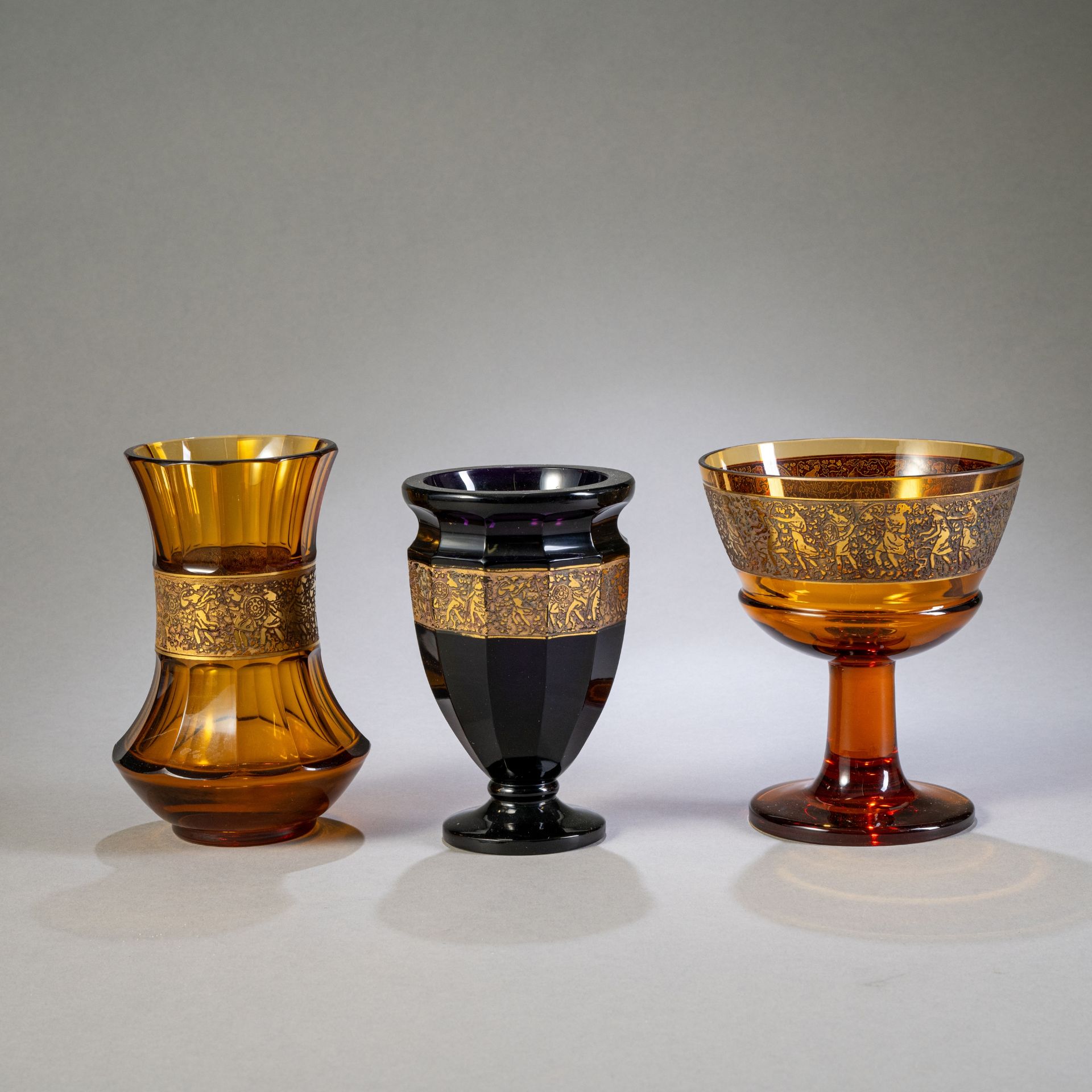 Zwei Vasen und Aufsatzschale - Bild 2 aus 4