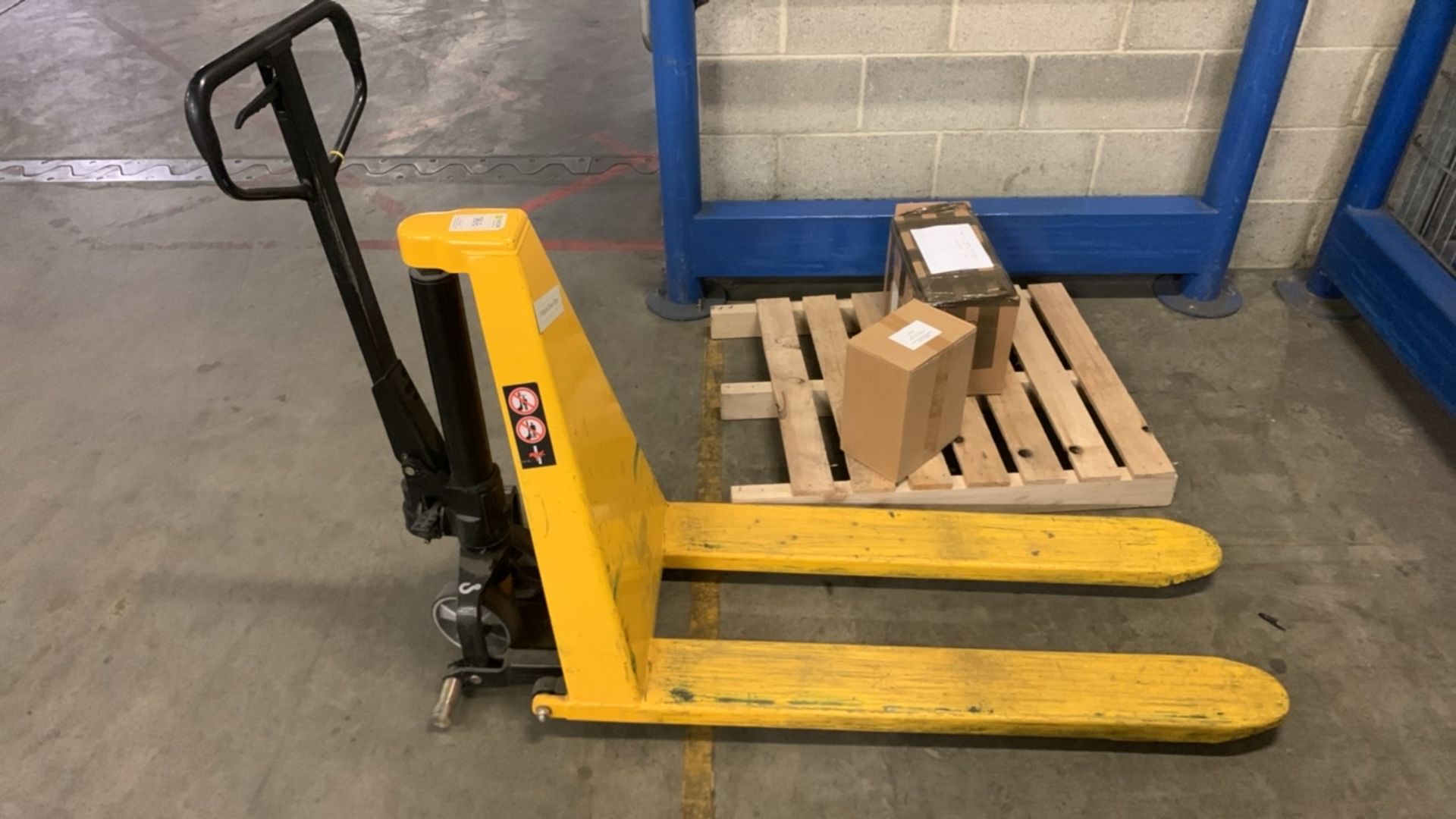 Total Lifter High Reach Pallet Truck Model ACX10M SWL 1000KG