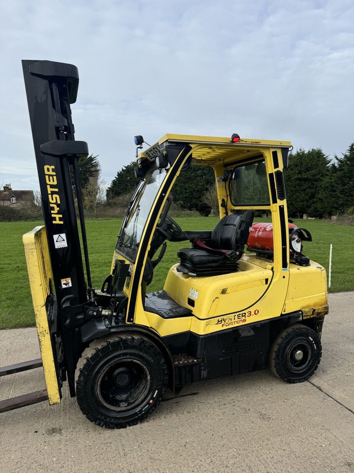 Hyster 3 Tonne Gas Forklift Truck Triple Mast - Image 4 of 6