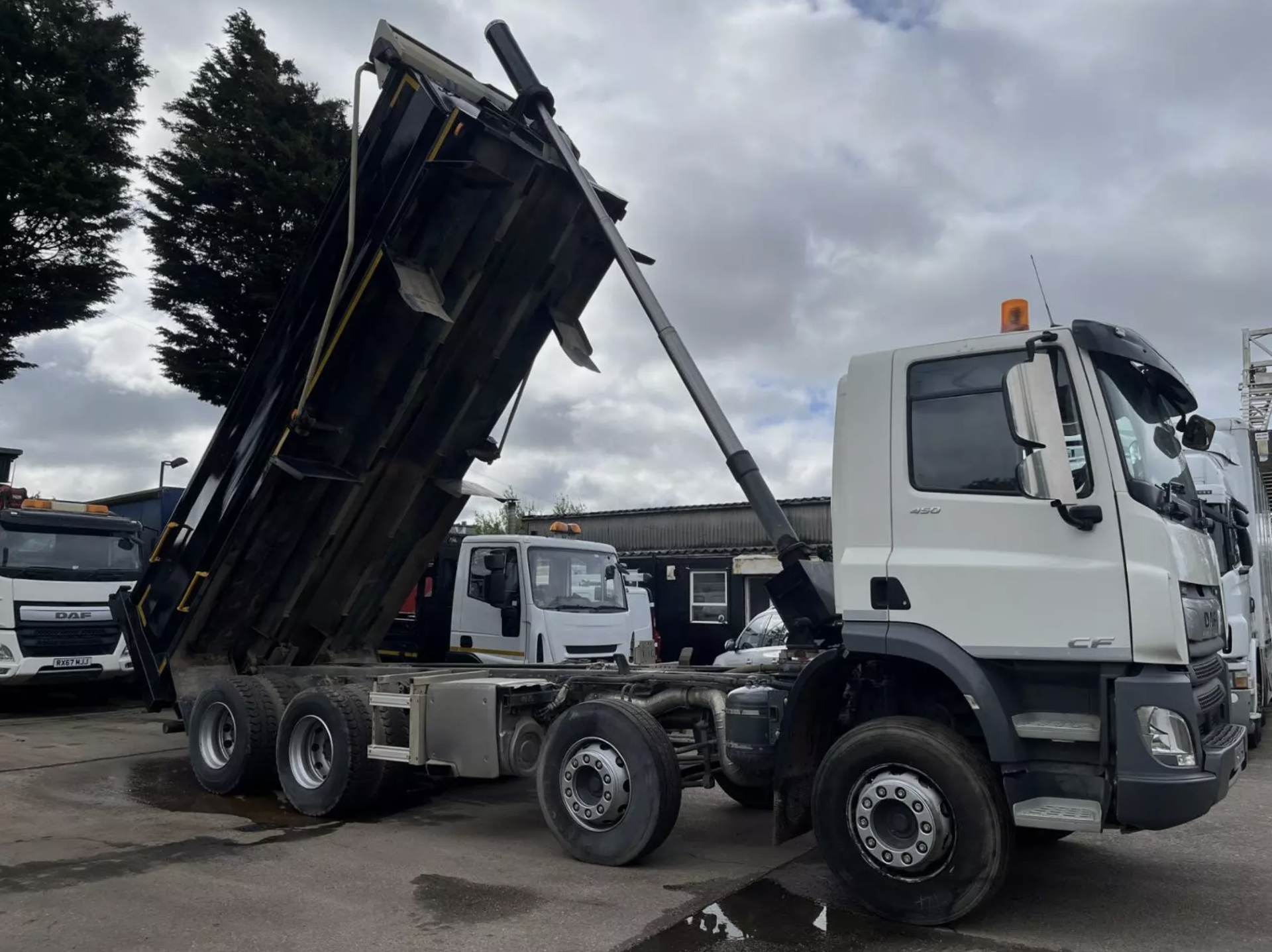 2019, 69 - DAF CF EURO 6 32 TON TIPPER - Approx 164,450 Miles or 264,658 kms - MOT to 31/12/25 - Image 4 of 13