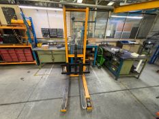 Ningbo 1000Kg Pallet Stacker
