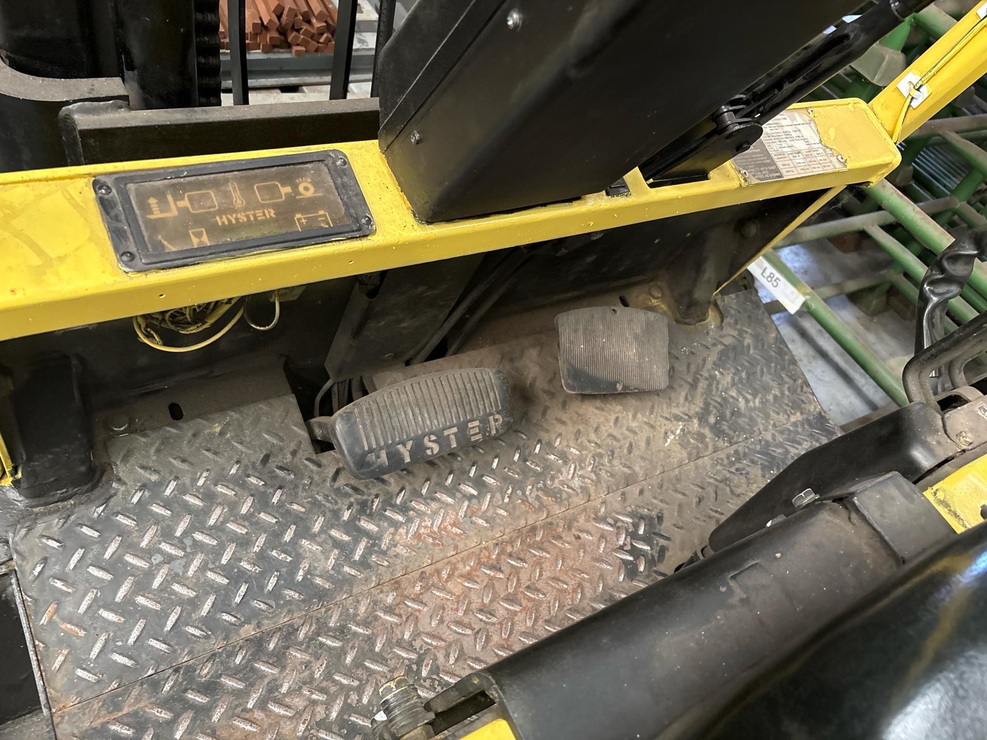 Hyster E4.00XL Forklift - Image 6 of 17