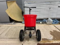 Manual Grit Spreader