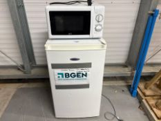 Fridge And Microwave