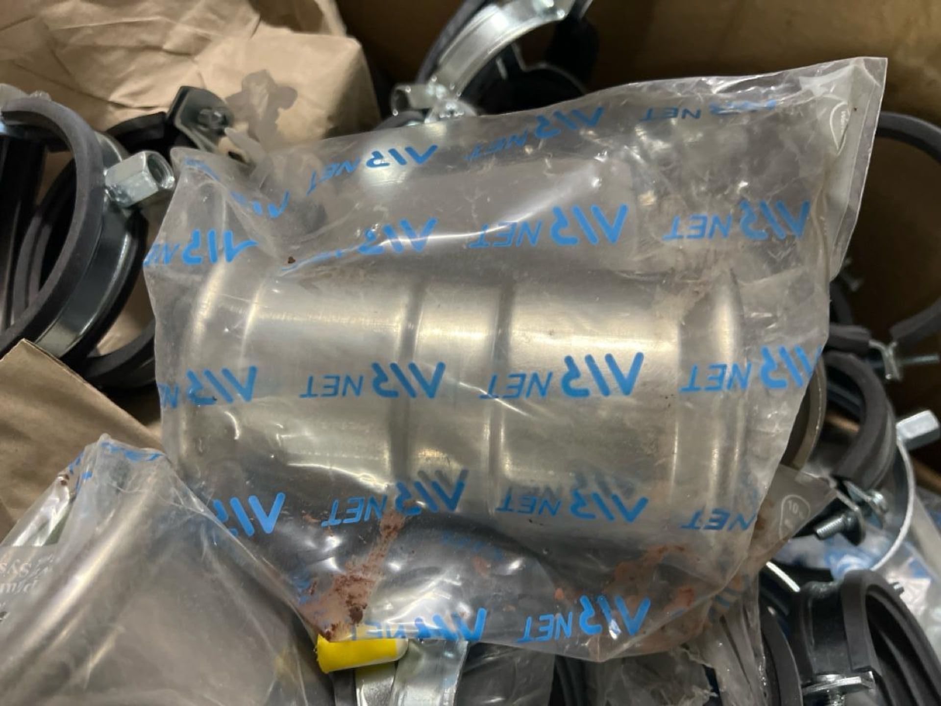 Pallet Of Assorted Metal Pipe Joinings And Fittings - Image 4 of 9