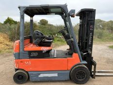 2007 Toyota 3 Tonne Electric Forklift, 7057 Hours, 4.6m Full Free Lift, Side Shift, Charger Included